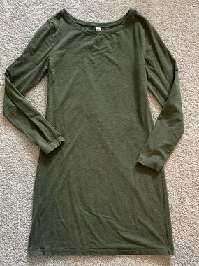 Lolë Long Sleeve Shift Dress